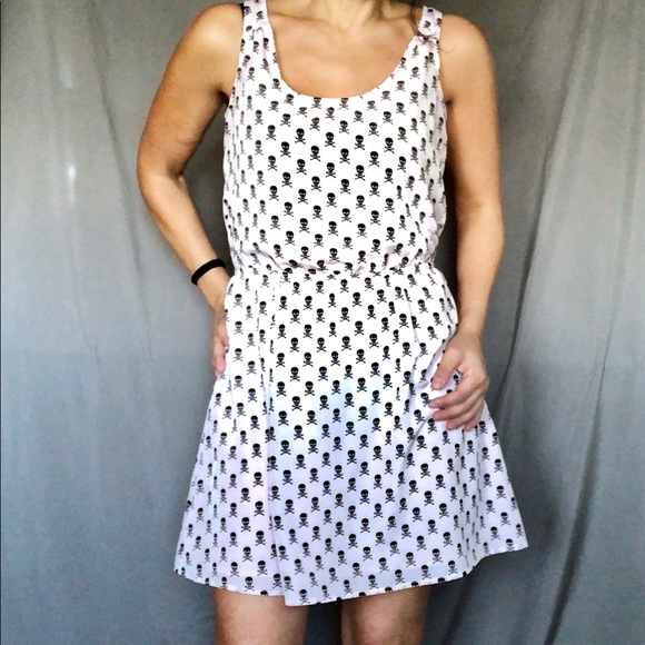 Hot Topic Teenage Runaway Pink Skull Dress Small - Picture 6 of 7